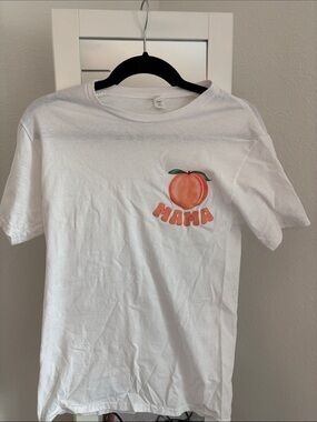 Fruit of the Loom White  Tee with Peach 'MAMA' Graphic